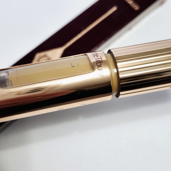 Charlotte Tilbury 7.5 Medium Concealer Magic Away - Picture 2 of 7